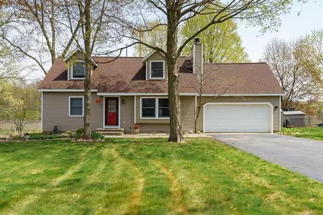 660 Glenview Circle, Plainwell, MI 49080