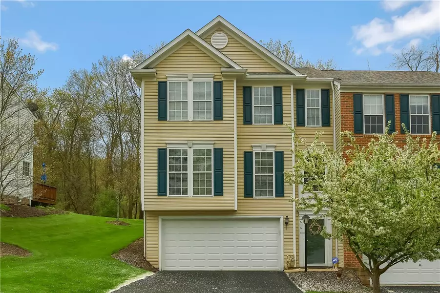 616 E Village Green, Mars, PA 16046