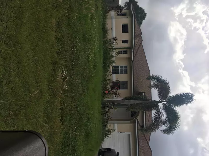 5781 NW Cotton DR, Port Saint Lucie, FL 34986