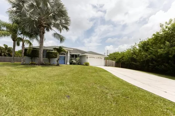 Port Saint Lucie, FL 34986,6242 NW Gull CT