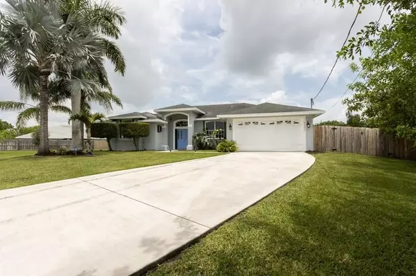 Port Saint Lucie, FL 34986,6242 NW Gull CT