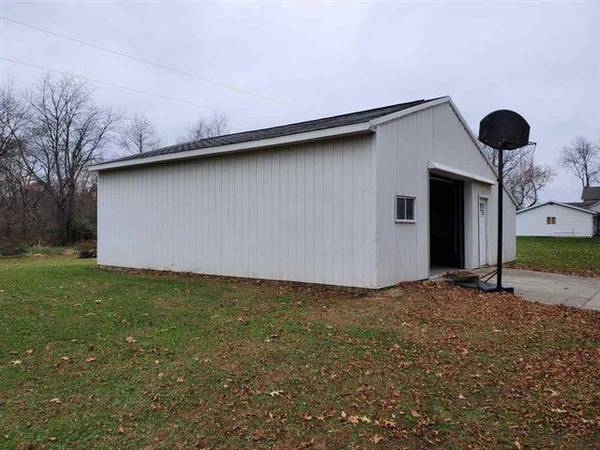 12698 STATE RD, Leslie, MI 49251