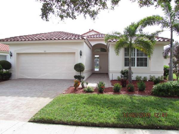 313 NW Shoreline CIR, Port Saint Lucie, FL 34986