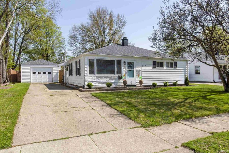 540 Manchester Drive, South Bend, IN 46615