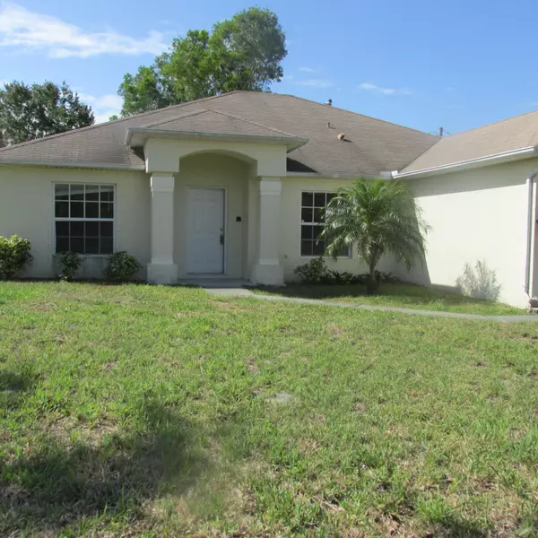 438 SW Copperfield AVE, Port Saint Lucie, FL 34953