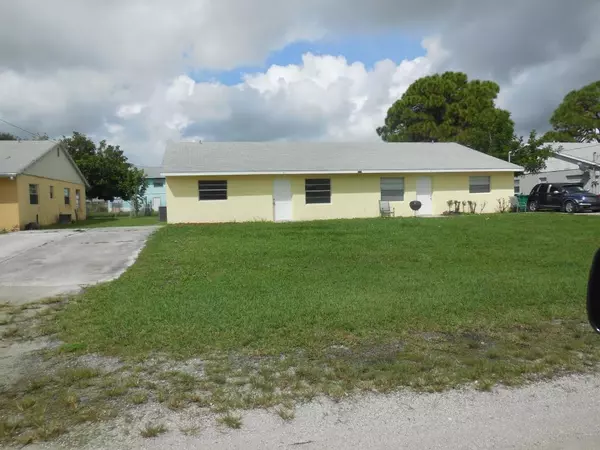 2815 Jefferson Pkwy, Fort Pierce, FL 34946