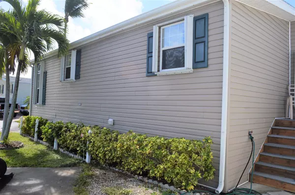 Fort Pierce, FL 34949,5367 Montego CIR