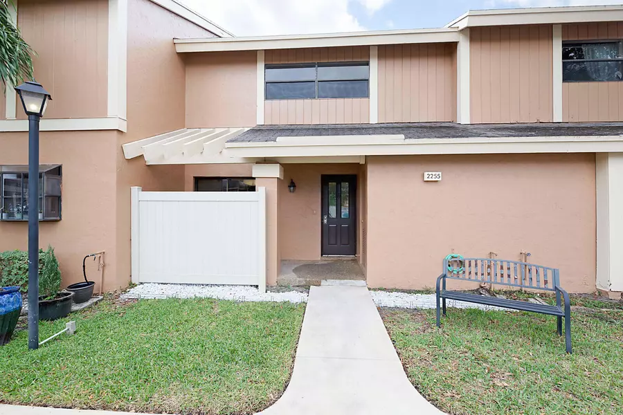 2255 NW 45th AVE, Coconut Creek, FL 33066