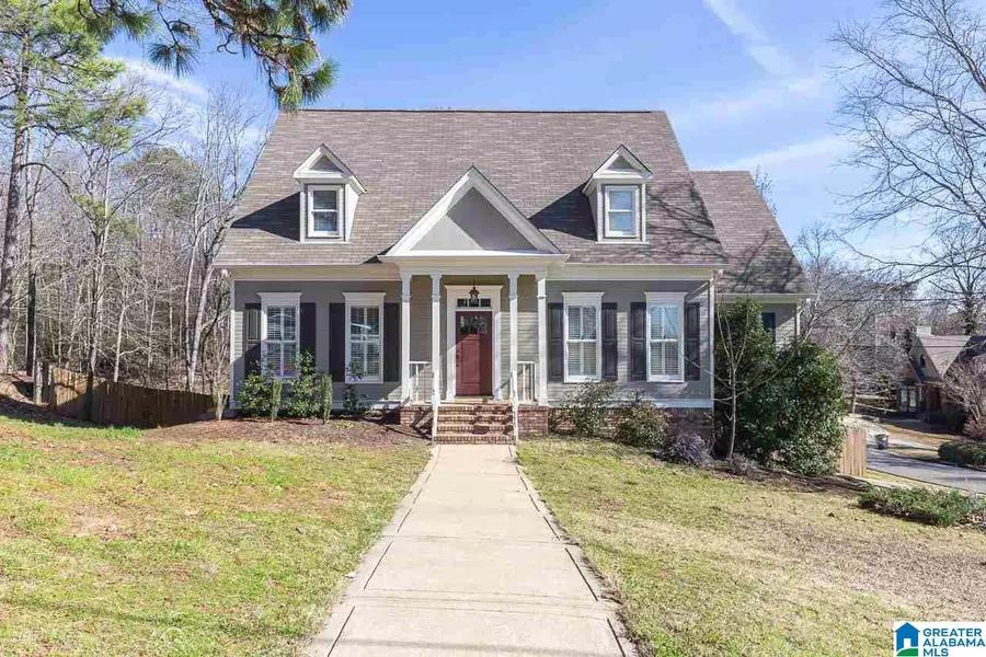 208 SHELTERWOOD CIR, Hoover, AL 35226