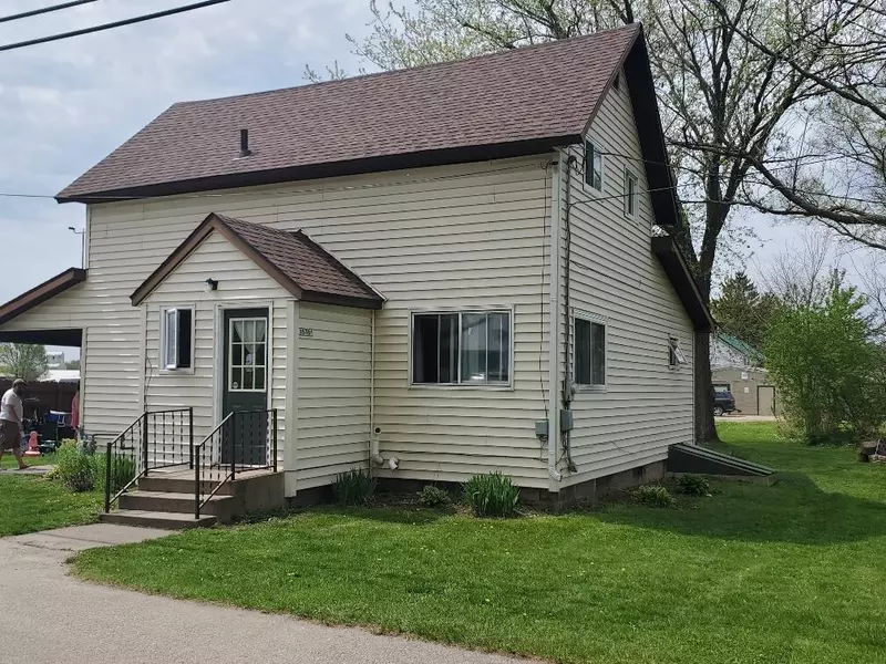 15701 E 2nd St, Ettrick, WI 54627