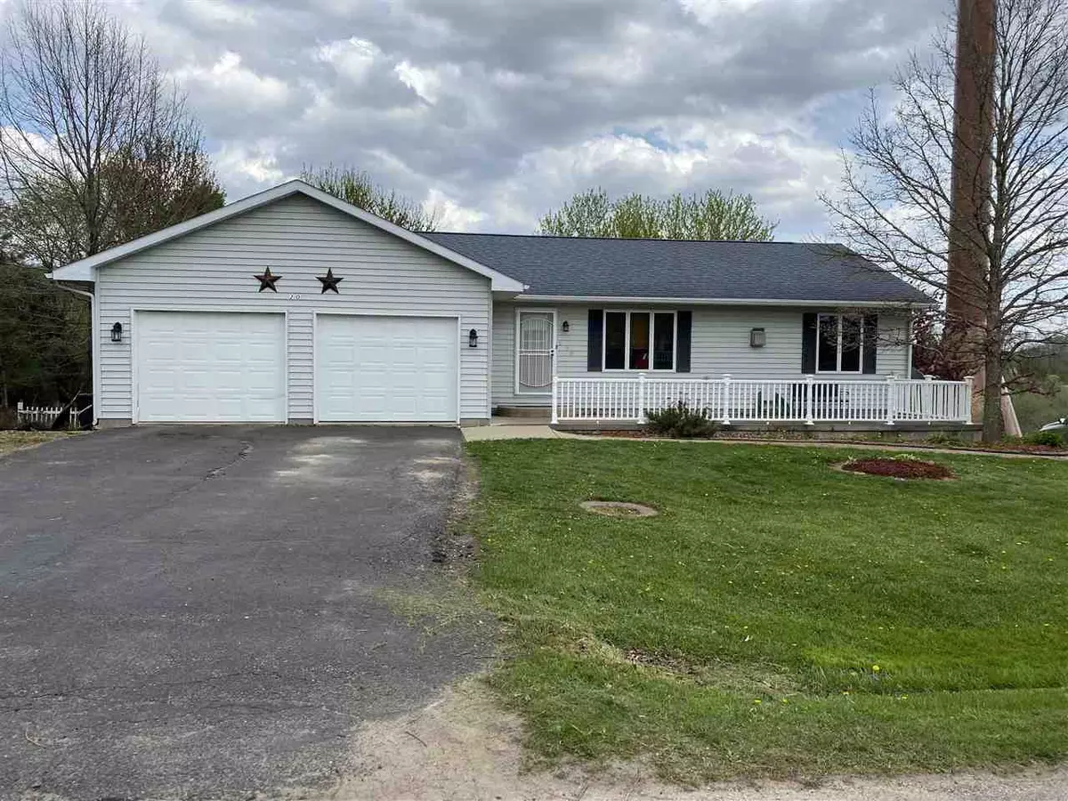 Kendall, WI 54638,206 James Ave