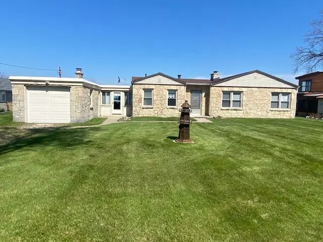 Pleasant Prairie, WI 53158,11331 Lakeshore Dr