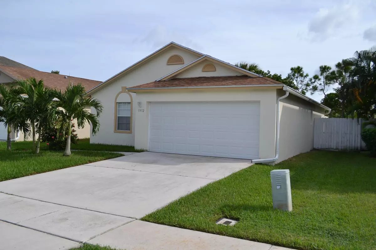 West Palm Beach, FL 33415,5972 Azalea CIR