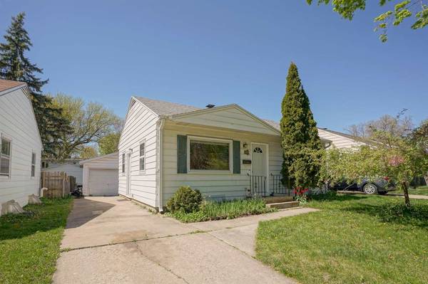 114 Farrell St, Madison, WI 53714