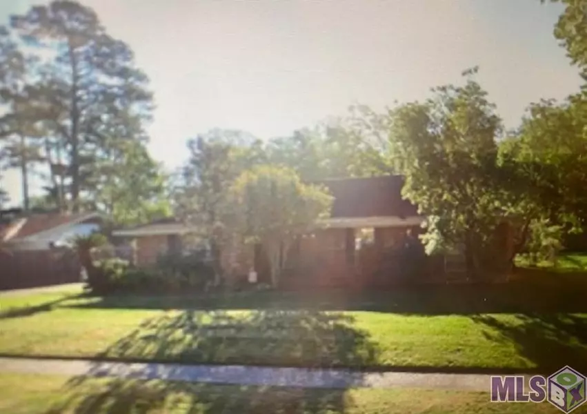 576 COLLEGE HILL DR, Baton Rouge, LA 70808