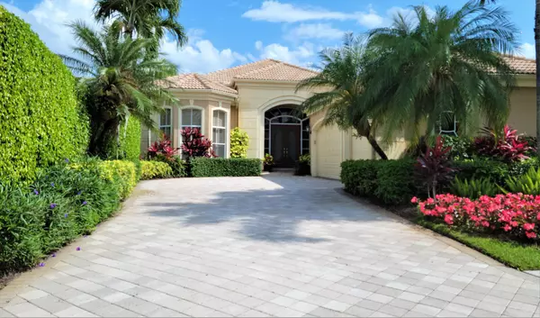 1105 Crystal DR,  Palm Beach Gardens,  FL 33418