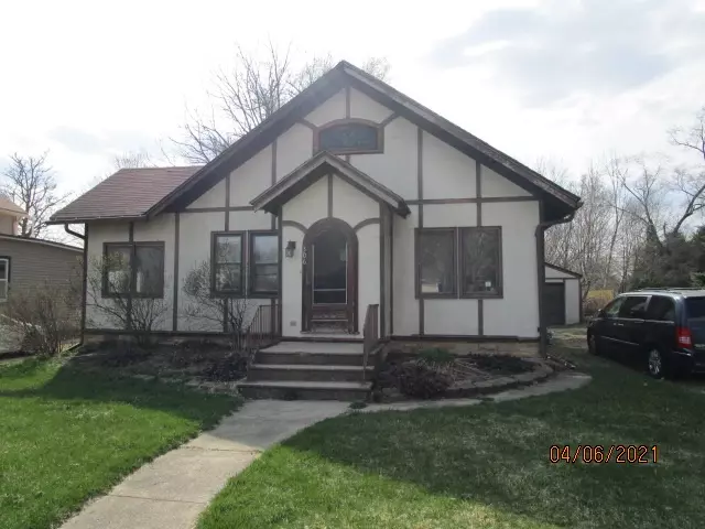 306 Pleasant St, Clinton, WI 53525-9794