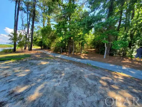 Powells Point, NC 27966,253 Kilmarlic Club #Lot 123