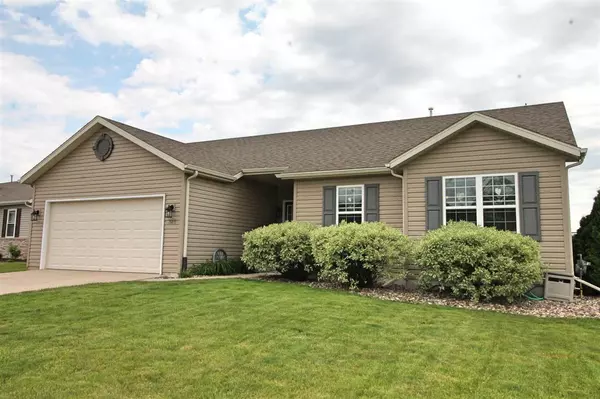 385 E Sunset Dr, Milton, WI 53563