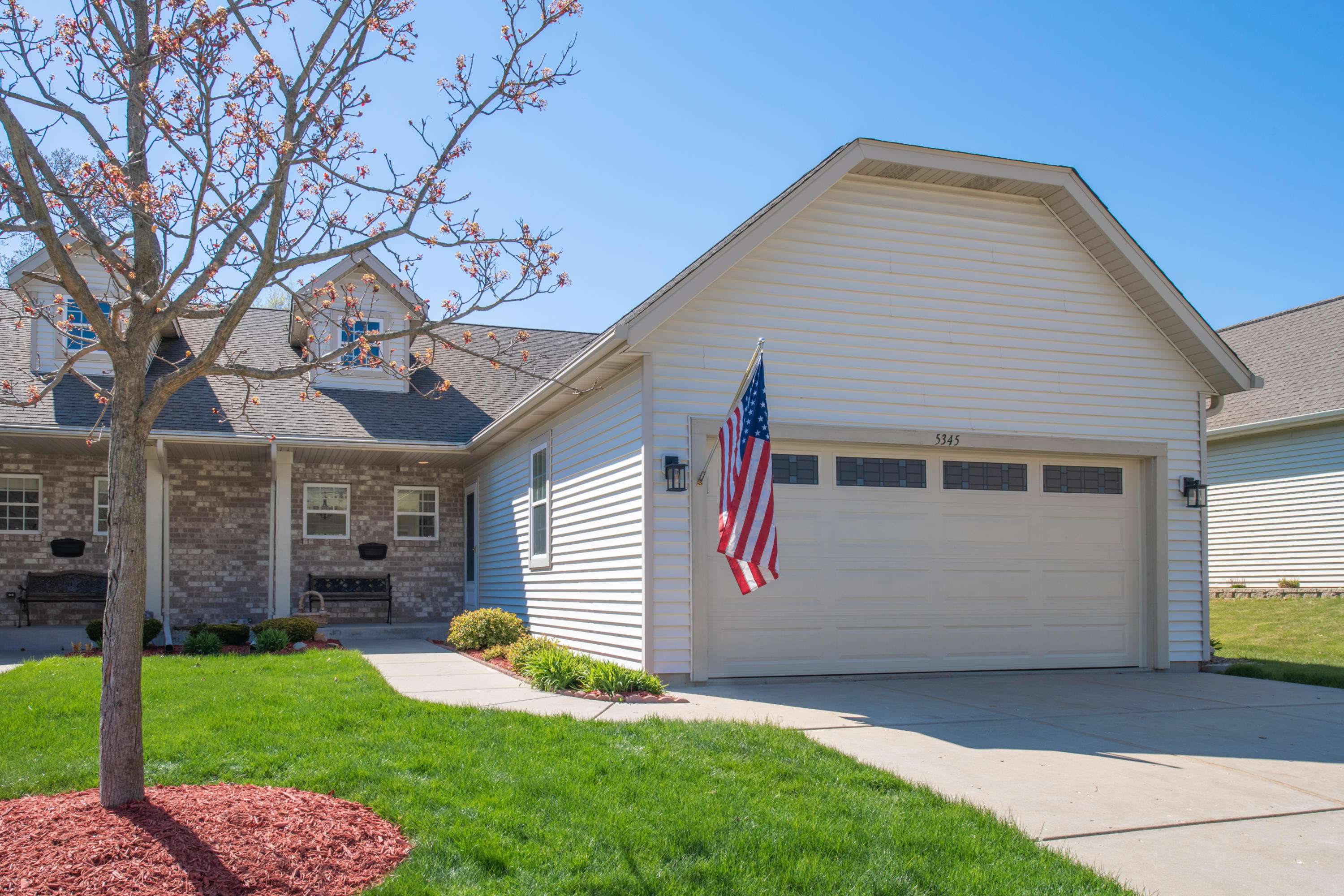 5345 S Swift Ave, Cudahy, WI 53110