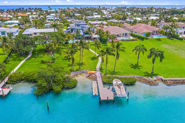 Jupiter Inlet Colony, FL 33469,100 Lighthouse DR