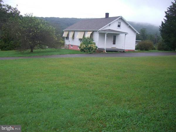 Barnesville, PA 18214,968 BARNESVILLE DRIVE