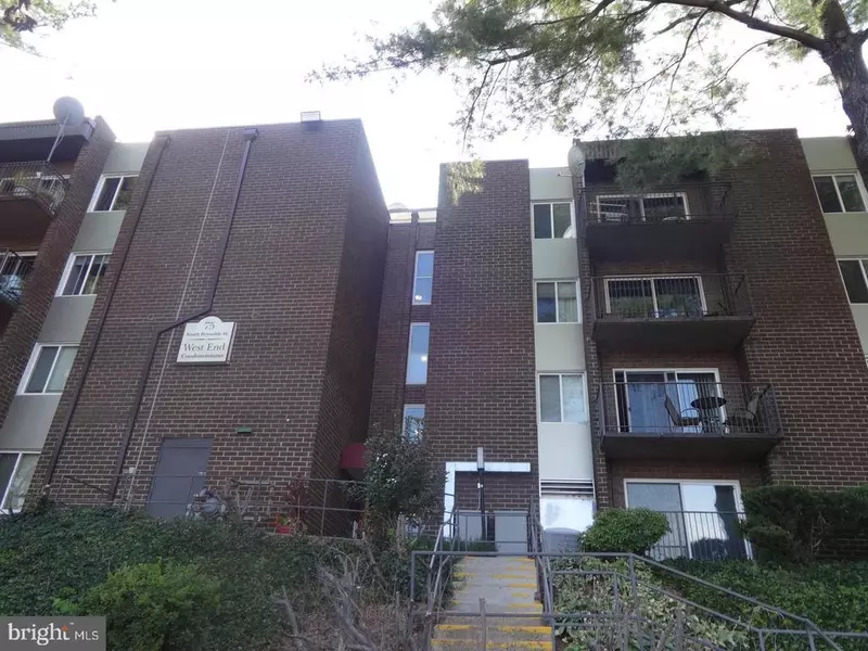 75 S REYNOLDS ST #201, Alexandria, VA 22304