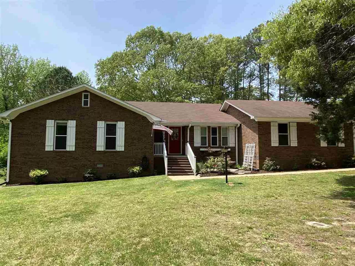 Selmer, TN 38375,250 SIBLEY DR