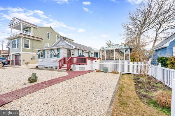 112 N 3RD ST, Surf City, NJ 08008