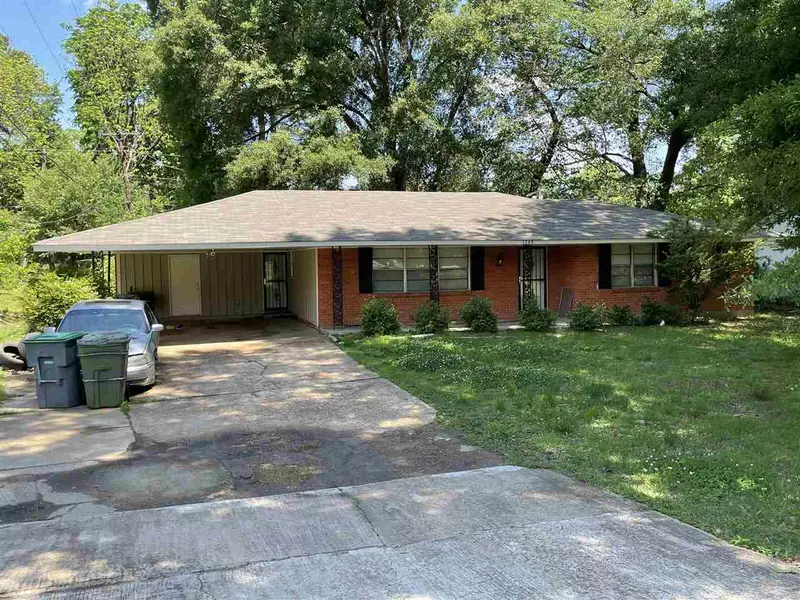 1366 E HOLMES RD, Memphis, TN 38116