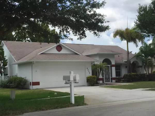 Port Saint Lucie, FL 34952,8226 Sandpine CIR