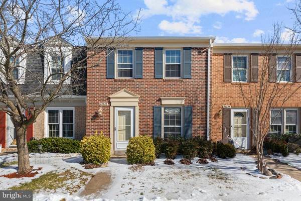 22325-#28 MAYFIELD SQ #28, Sterling, VA 20164