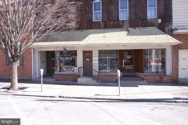 Millersburg, PA 17061,258 MARKET ST