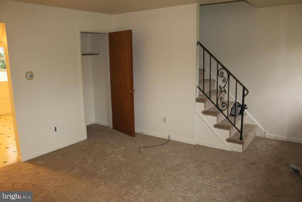 Horsham, PA 19044,448 SAW MILL LN