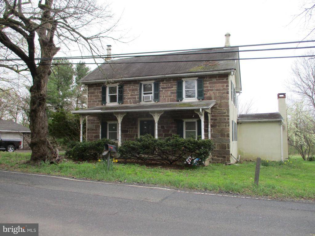 1810 SCHWENKSVILLE RD, Schwenksville, PA 19473