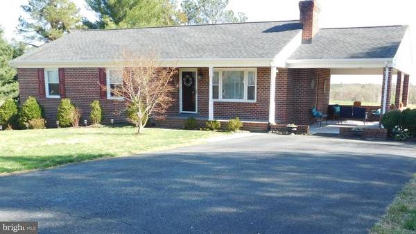 114 LAFAYETTE AVE, Bowling Green, VA 22427