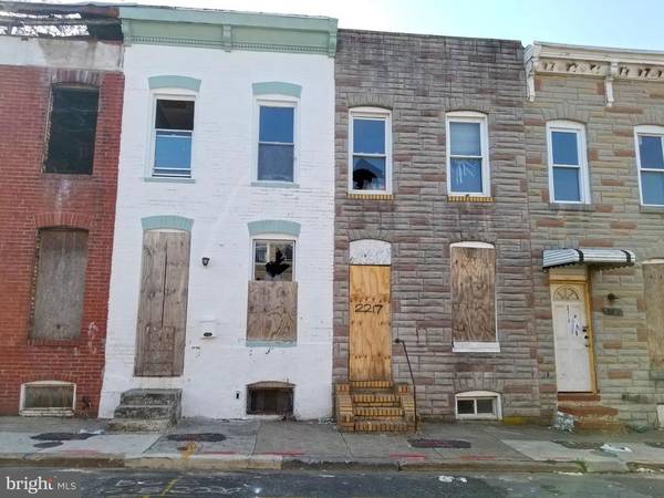 2215 CHRISTIAN ST, Baltimore, MD 21223