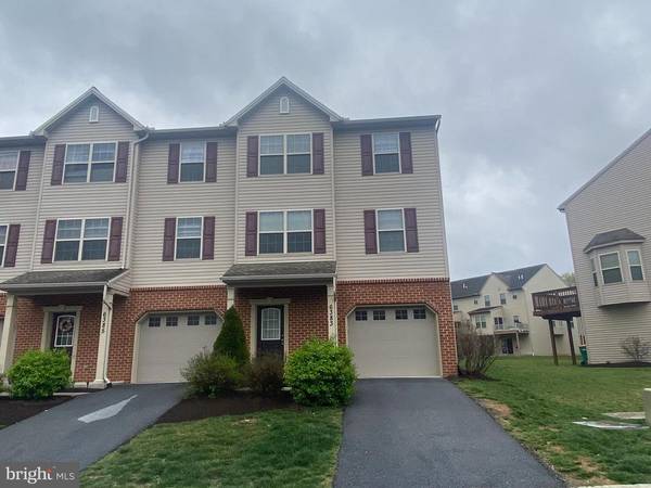 6383 CREEKBEND DR, Mechanicsburg, PA 17050