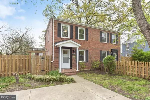 2218 HUNTINGTON AVE, Alexandria, VA 22303