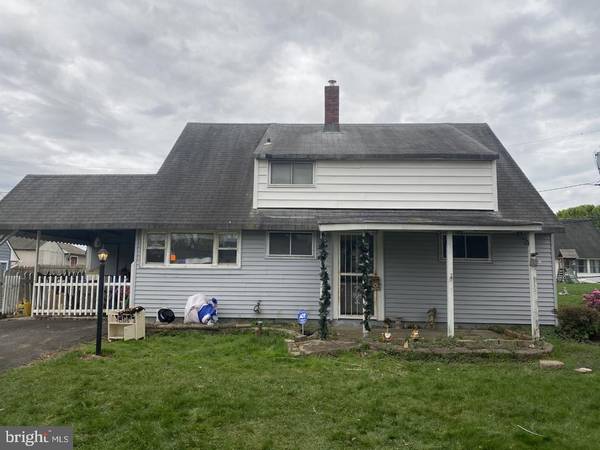 56 WOODBINE RD, Levittown, PA 19057