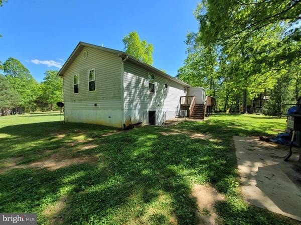 Lignum, VA 22726,20484 BRE Z WAY LN