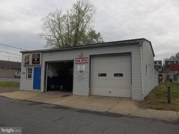 631 E WEIDMAN ST, Lebanon, PA 17046