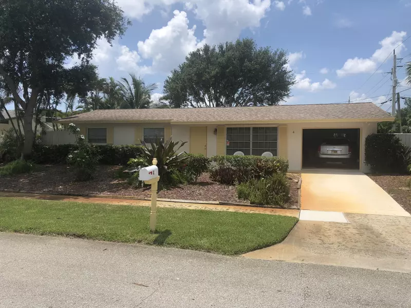 4 Willow RD, Tequesta, FL 33469