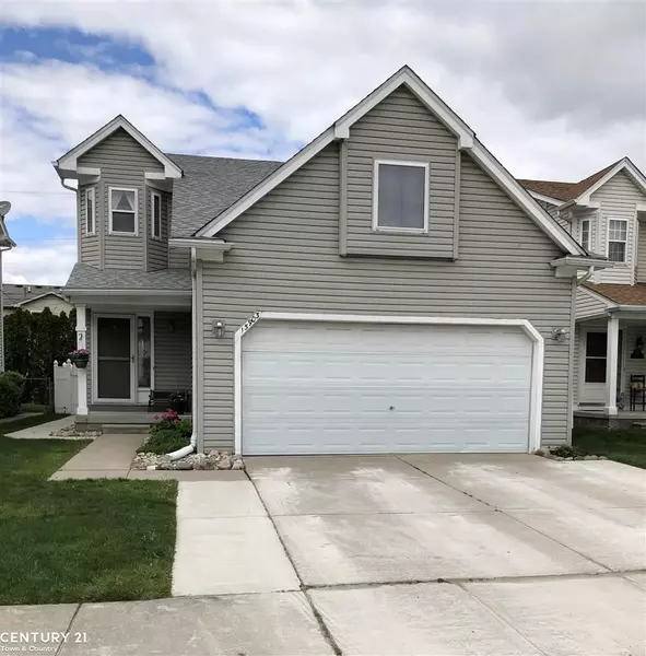 15903 Colgate, Clinton Township, MI 48035