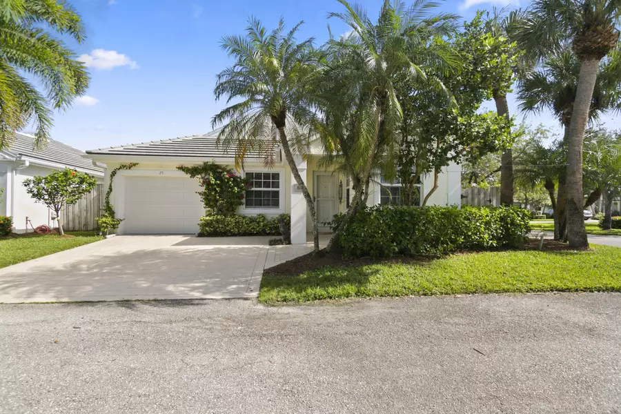 25 Governors CT, Palm Beach Gardens, FL 33418