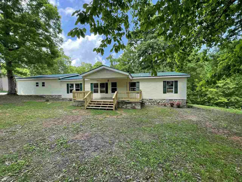 415 SHAD LN, Adamsville, TN 38310