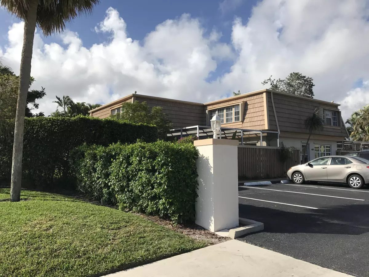 Palm Beach Gardens, FL 33410,11635 Ficus ST D