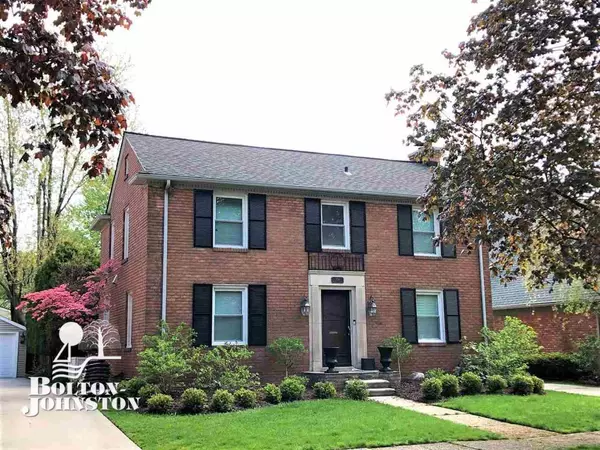 352 McKinley Ave,  Grosse Pointe Farms,  MI 48236