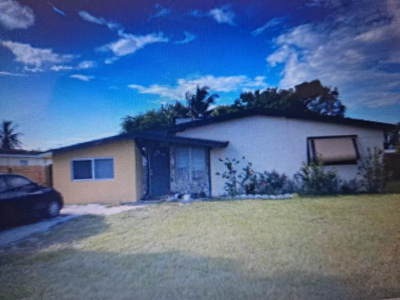 5637 S 38th ST, Greenacres, FL 33463