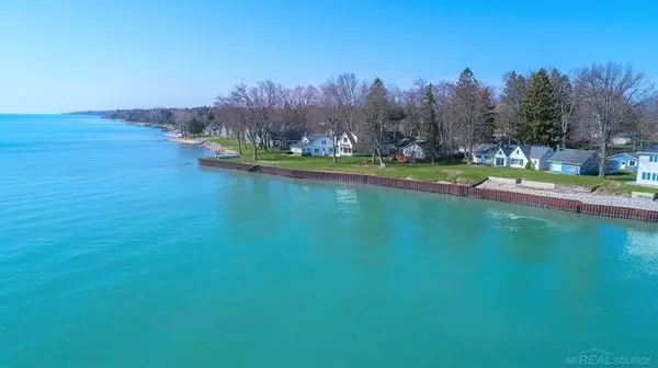 Port Sanilac, MI 48469,371 S LAKE